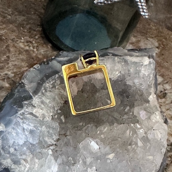 Gold Retro Amethyst Band Ring - Picture 5 of 13